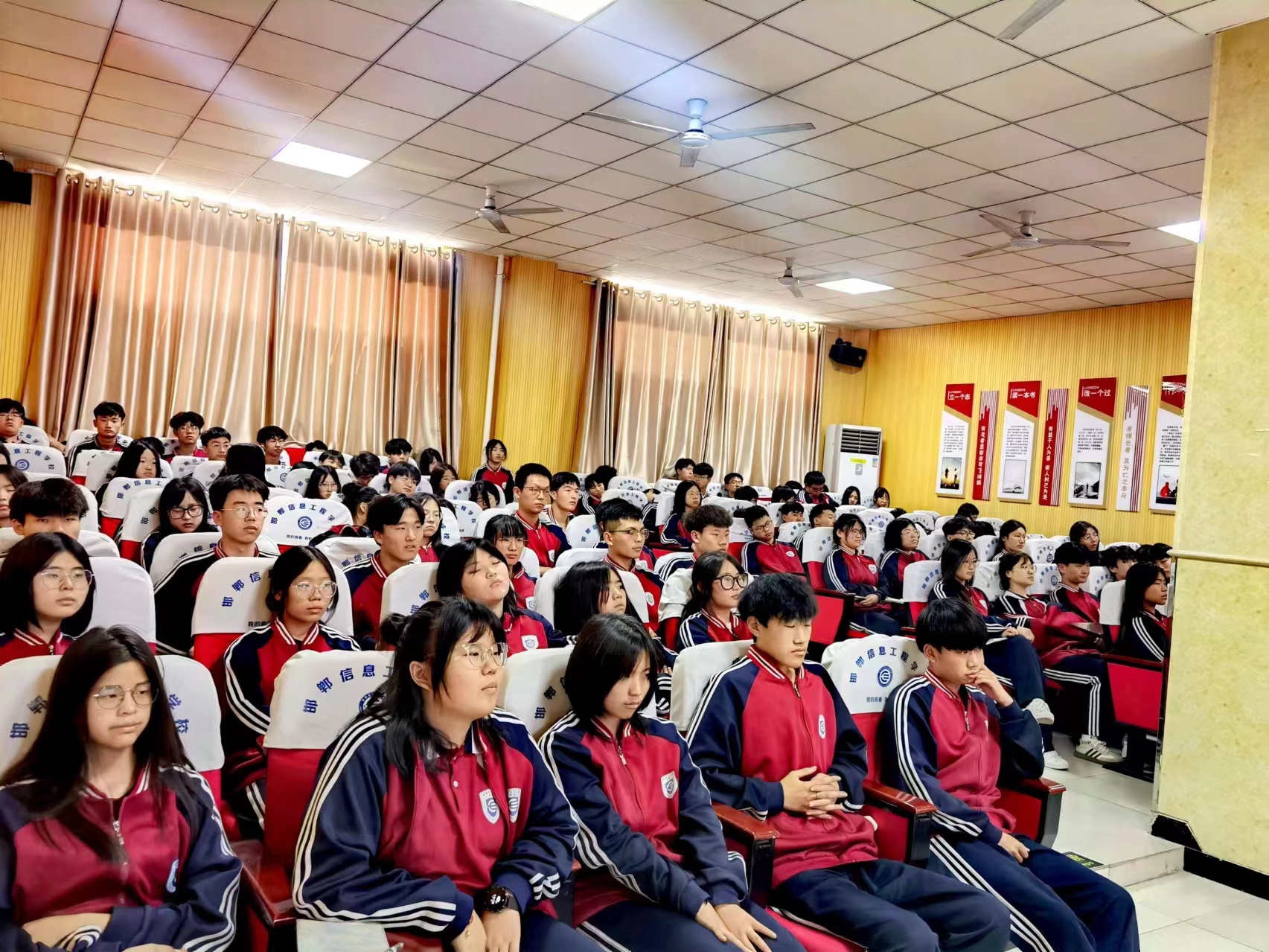 c4b15d39b610bed55696e5a633751e0.jpg